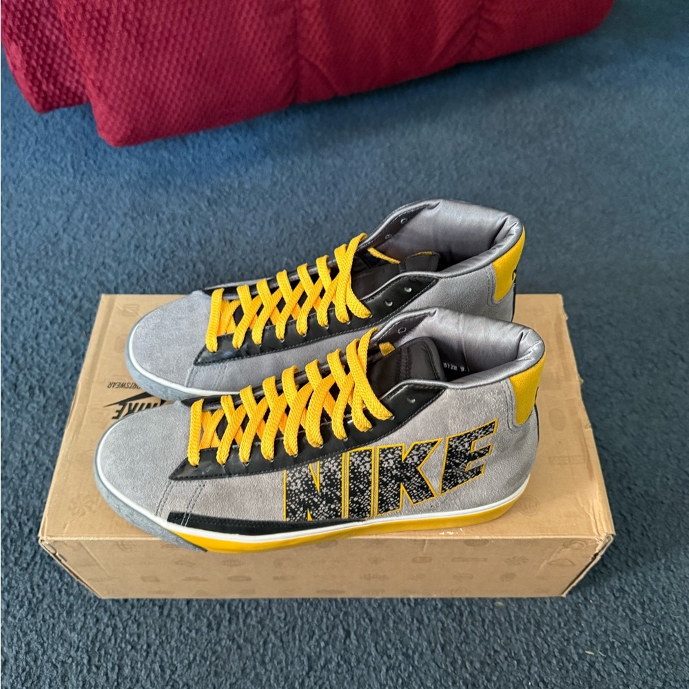 Nike Men's Blazer High Dunks!  Rand. Ew never worn with box